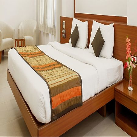 Hotel Mint Montvert Baner Pune Ngoại thất bức ảnh