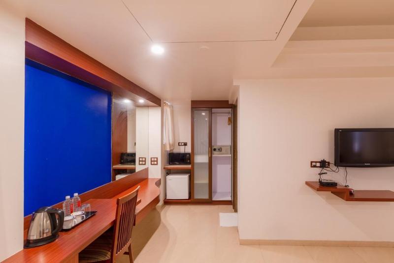 Hotel Mint Montvert Baner Pune Ngoại thất bức ảnh